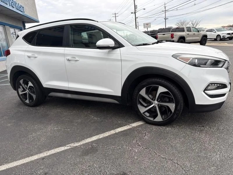 2018 Hyundai Tucson - Image 10 of 12