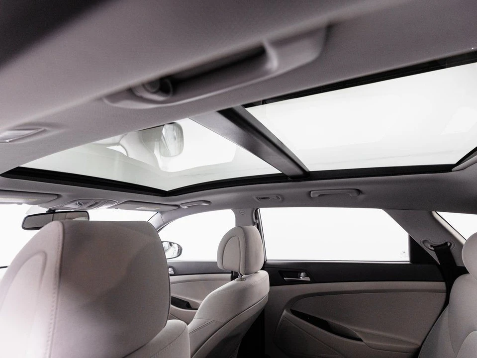 2018 Hyundai Tucson - Image 19 of 21