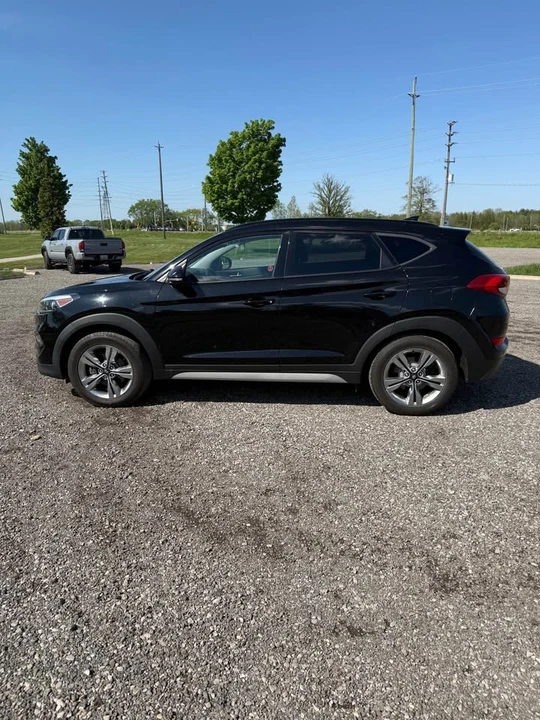 2018 Hyundai Tucson - Image 2 of 10
