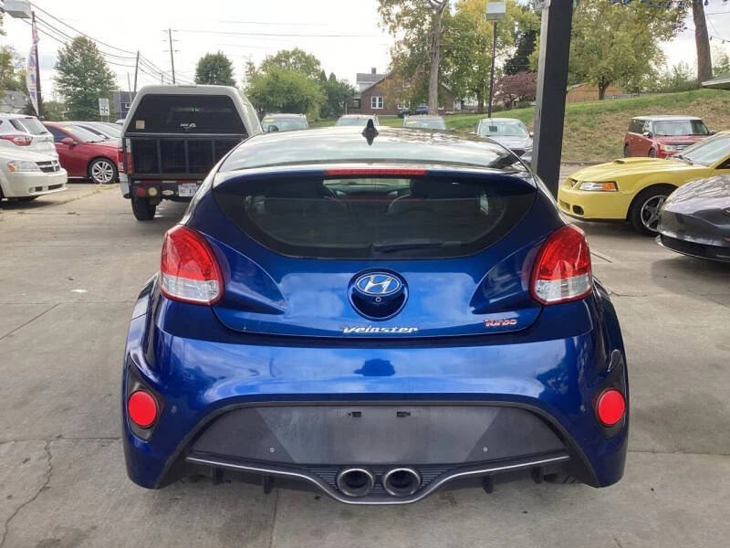 2018 Hyundai Veloster - Image 8 of 16