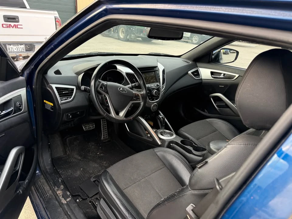 2018 Hyundai Veloster - Image 7 of 9