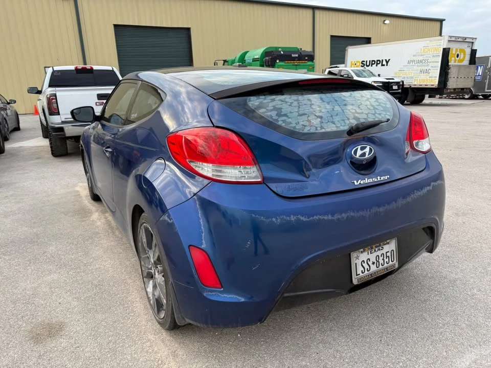 2018 Hyundai Veloster - Image 5 of 9