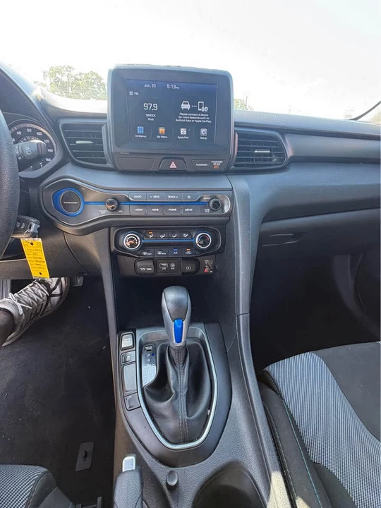 2018 Hyundai Veloster - Image 12 of 14