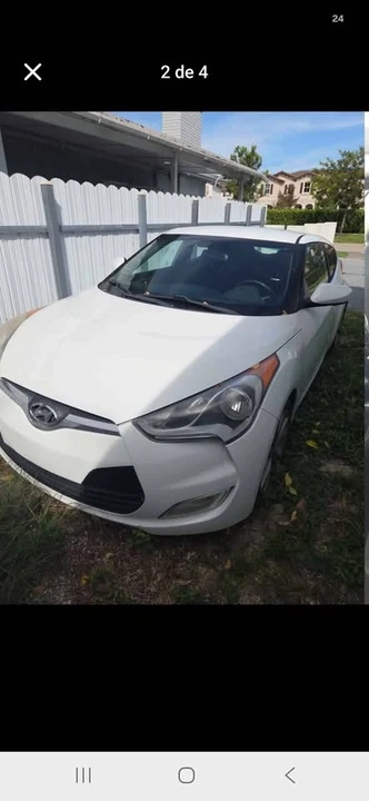 2018 Hyundai Veloster - Image 2 of 4