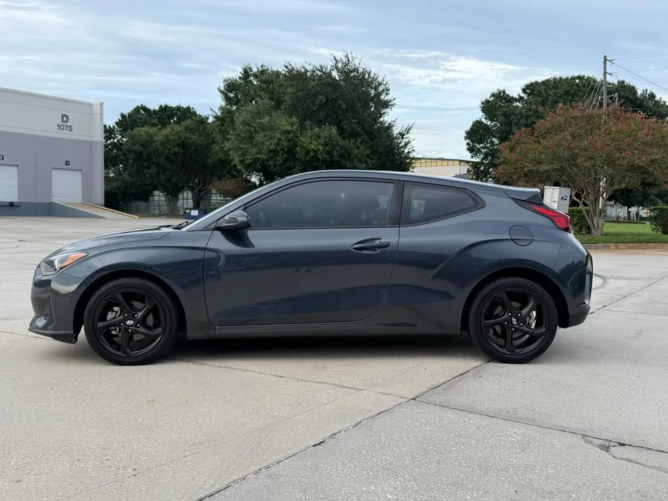 2018 Hyundai Veloster - Image 2 of 14