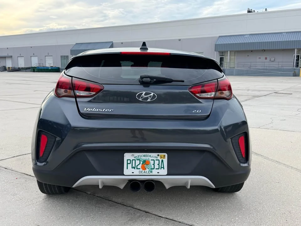 2018 Hyundai Veloster - Image 6 of 14