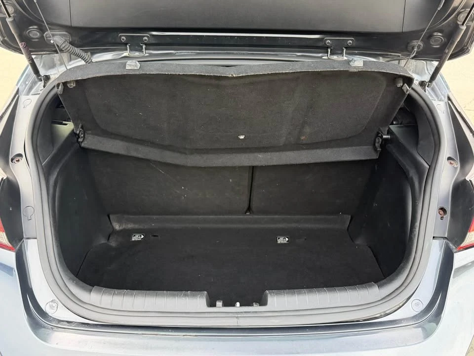 2018 Hyundai Veloster - Image 14 of 14