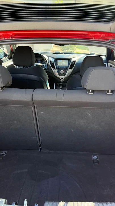 2018 Hyundai Veloster - Image 11 of 14