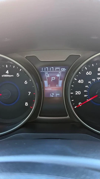 2018 Hyundai Veloster - Image 12 of 14