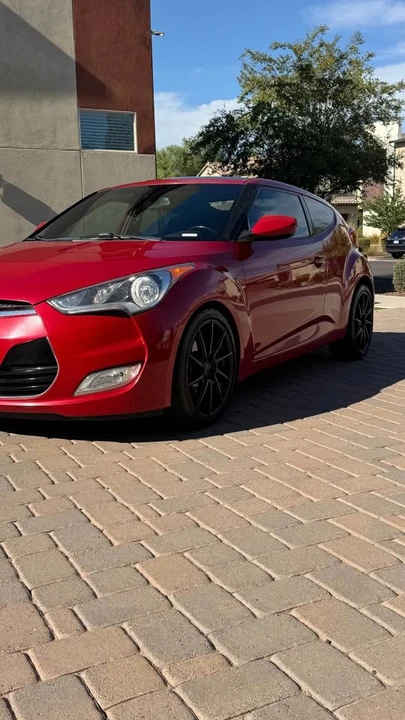 2018 Hyundai Veloster - Image 2 of 14