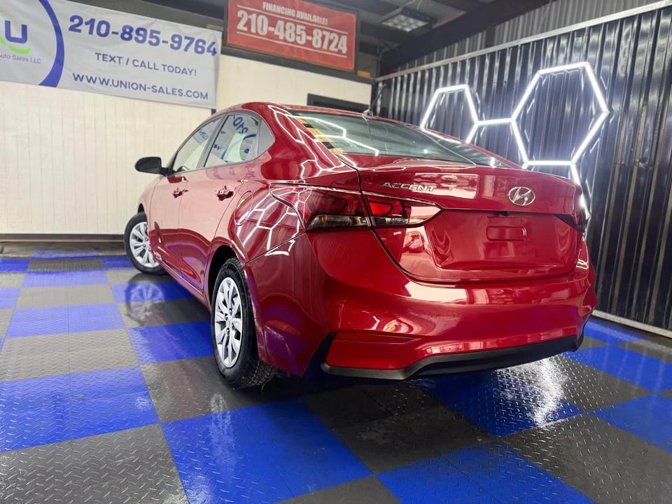 2018 Hyundai Accent - Image 3 of 8