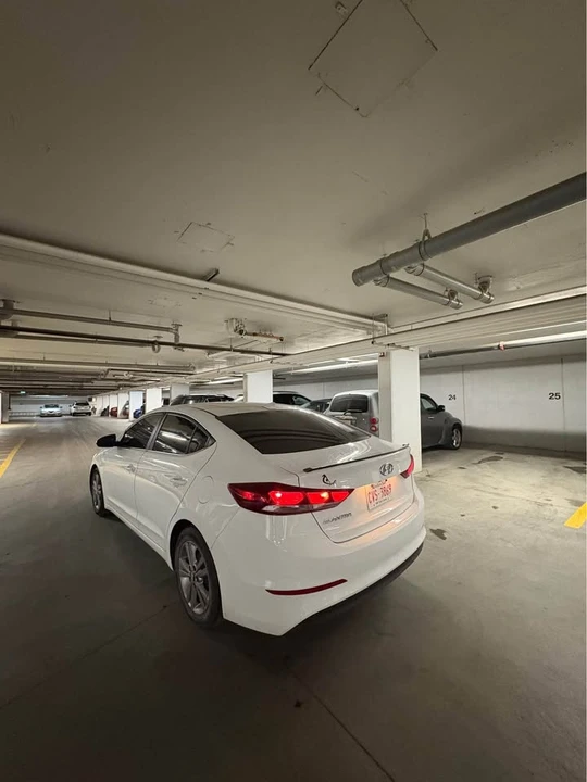 2018 Hyundai Elantra - Image 2 of 6