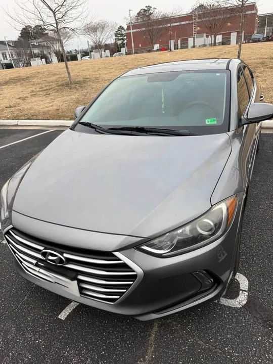 2018 Hyundai Elantra - Image 5 of 9