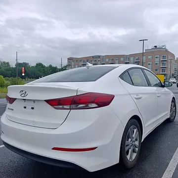 2018 Hyundai Elantra GL