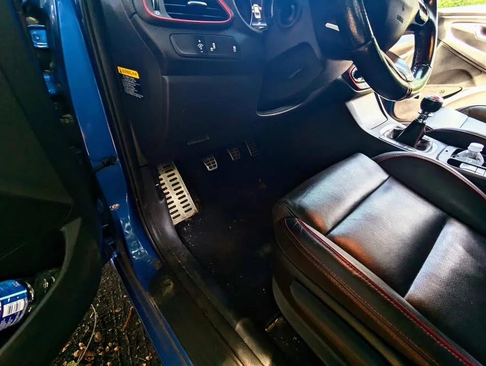 2018 Hyundai Elantra - Image 12 of 13