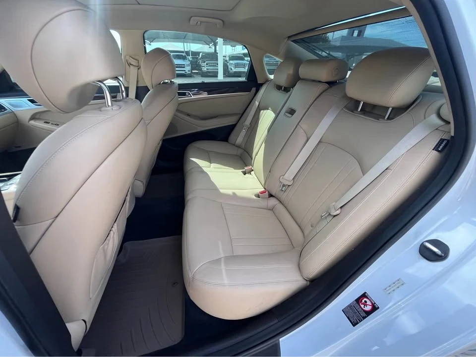 2018 Hyundai Genesis - Image 10 of 10