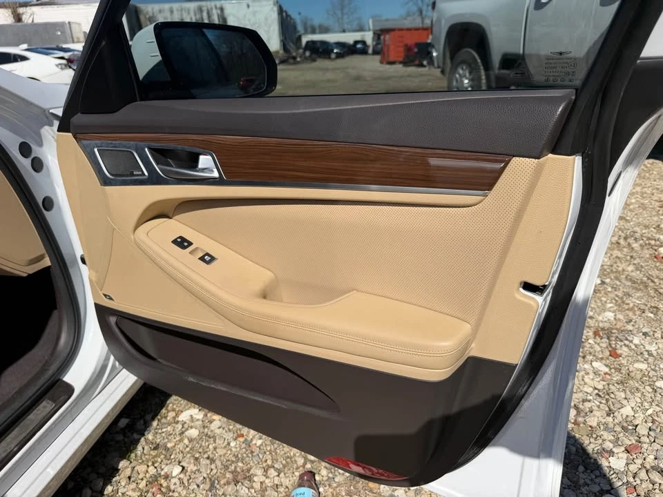 2018 Hyundai Genesis - Image 7 of 18