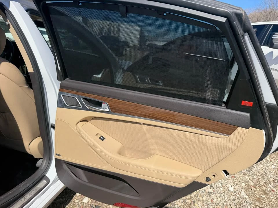 2018 Hyundai Genesis - Image 8 of 18