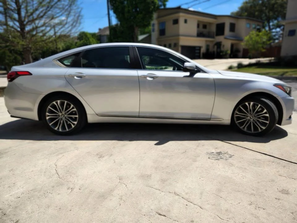 2018 Hyundai Genesis - Image 2 of 8
