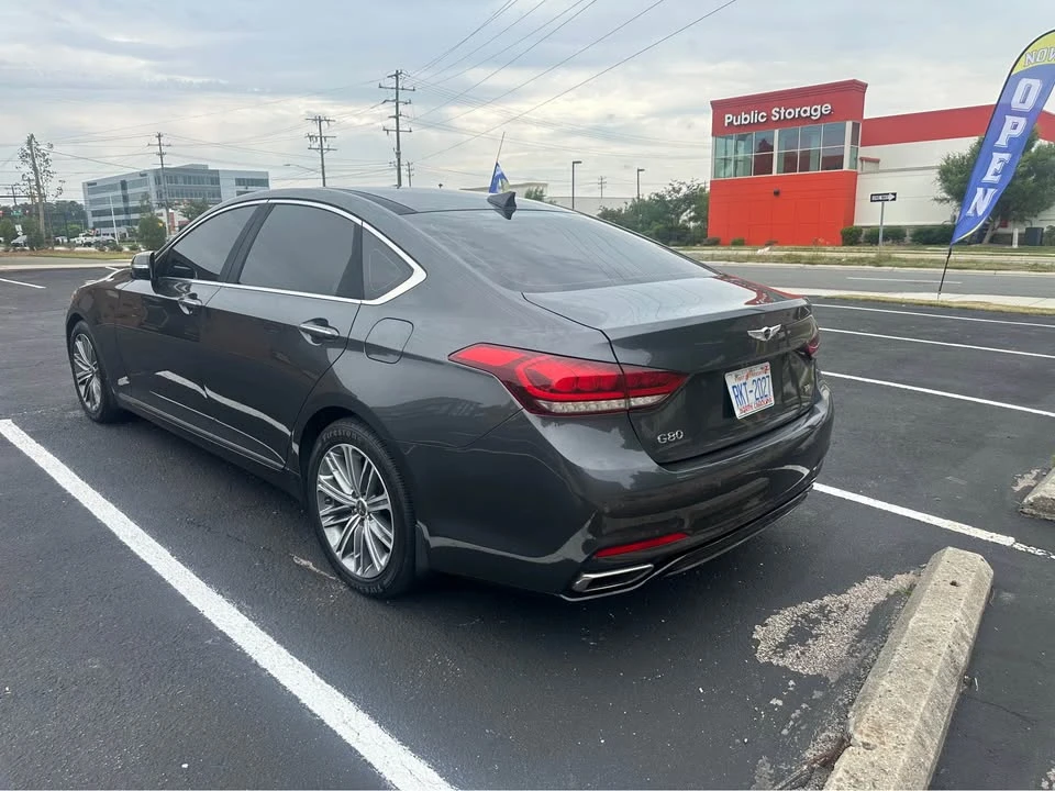 2018 Hyundai Genesis - Image 4 of 17