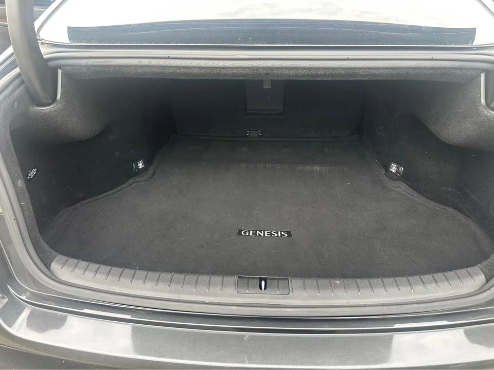 2018 Hyundai Genesis - Image 6 of 17