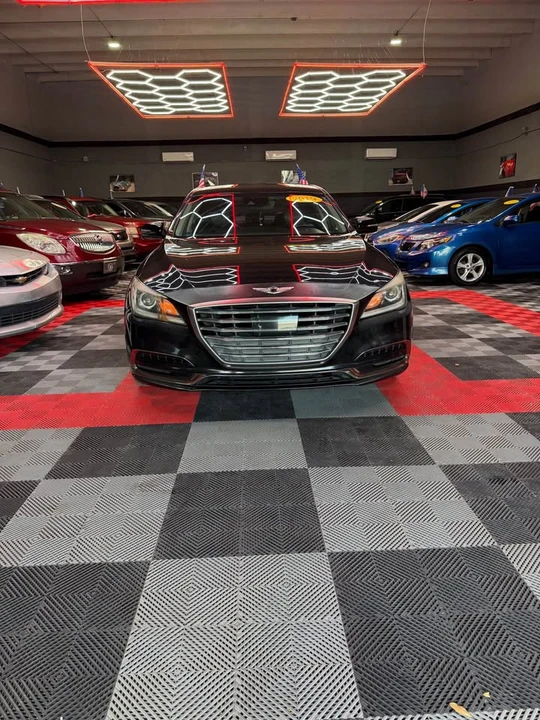 2018 Hyundai Genesis - Image 2 of 12