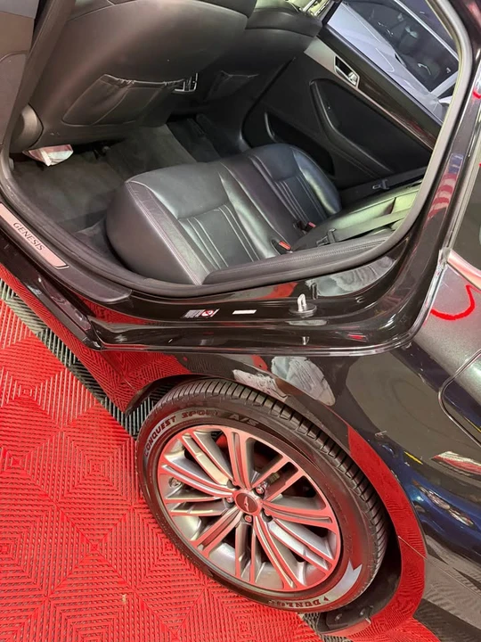 2018 Hyundai Genesis - Image 9 of 12