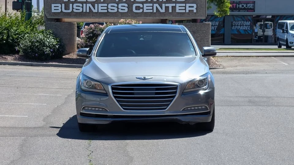 2018 Hyundai Genesis - Image 2 of 10