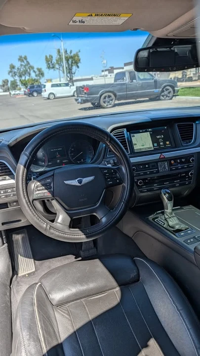 2018 Hyundai Genesis - Image 8 of 10