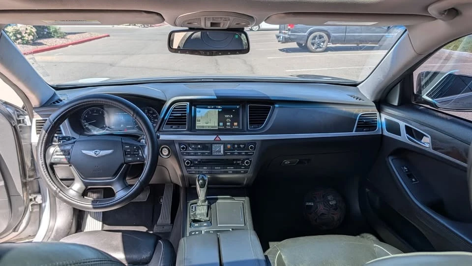 2018 Hyundai Genesis - Image 9 of 10
