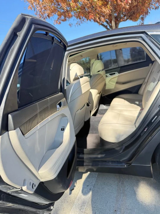 2018 Hyundai Genesis - Image 9 of 15