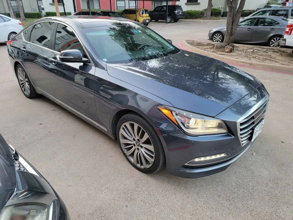 2018 Hyundai Genesis - Image 2 of 12