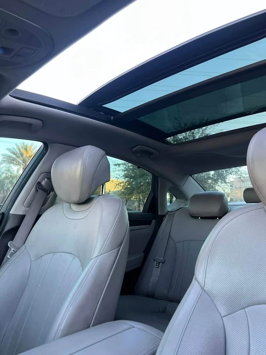 2018 Hyundai Genesis - Image 5 of 16