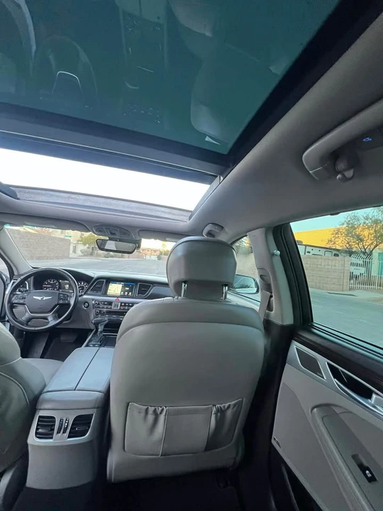 2018 Hyundai Genesis - Image 10 of 16