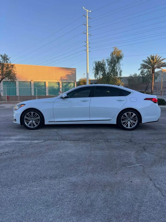 2018 Hyundai Genesis - Image 4 of 16