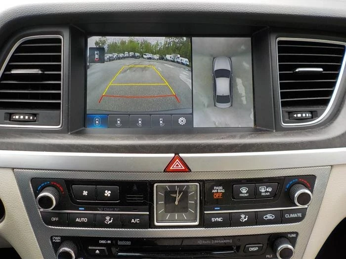 2018 Hyundai Genesis - Image 11 of 14