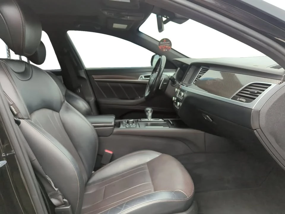 2018 Hyundai Genesis - Image 11 of 15