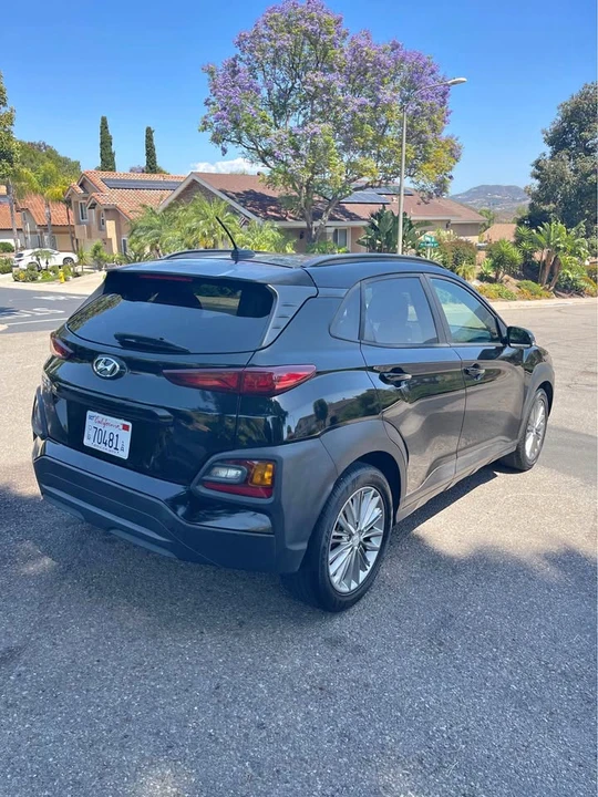 2018 Hyundai Kona - Image 2 of 19