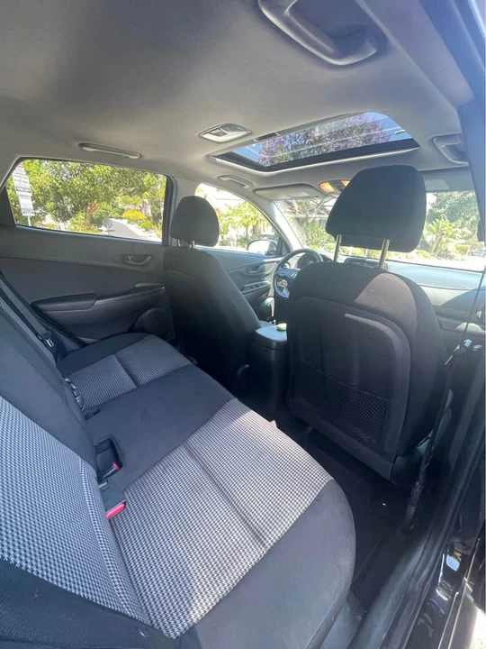 2018 Hyundai Kona - Image 16 of 19