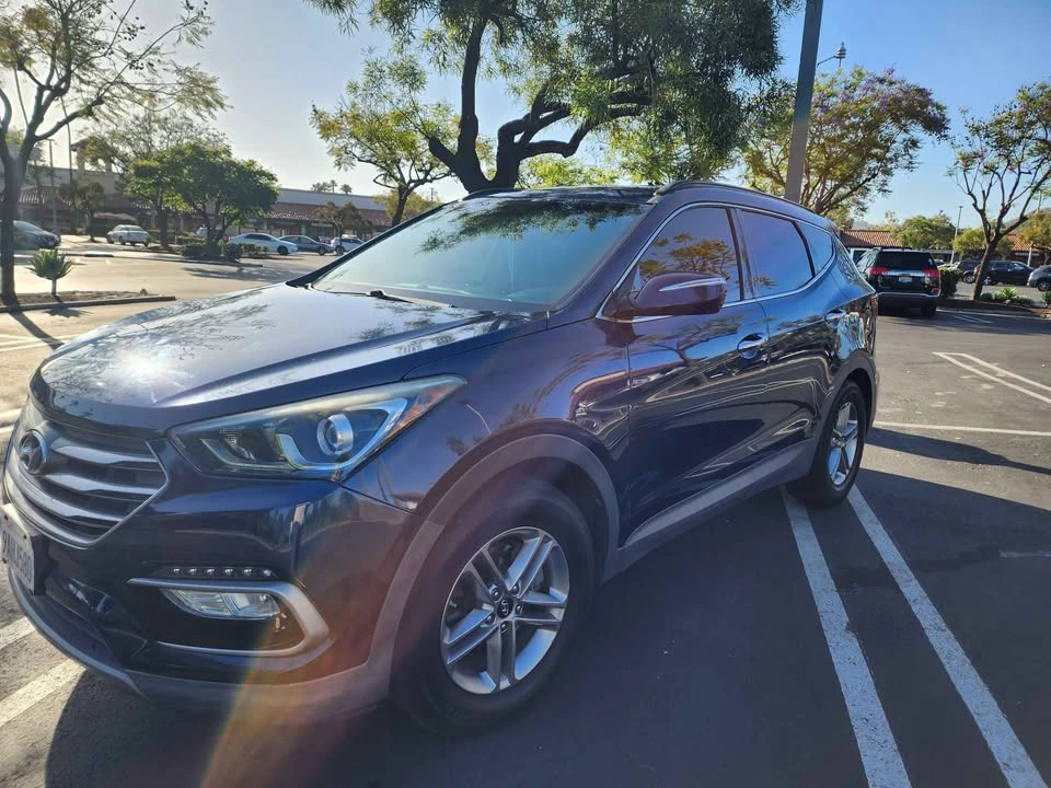 2018 Hyundai Santa Fe - Image 2 of 7