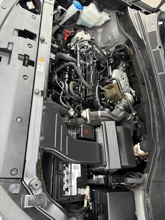 2018 Hyundai Santa Fe - Image 6 of 10