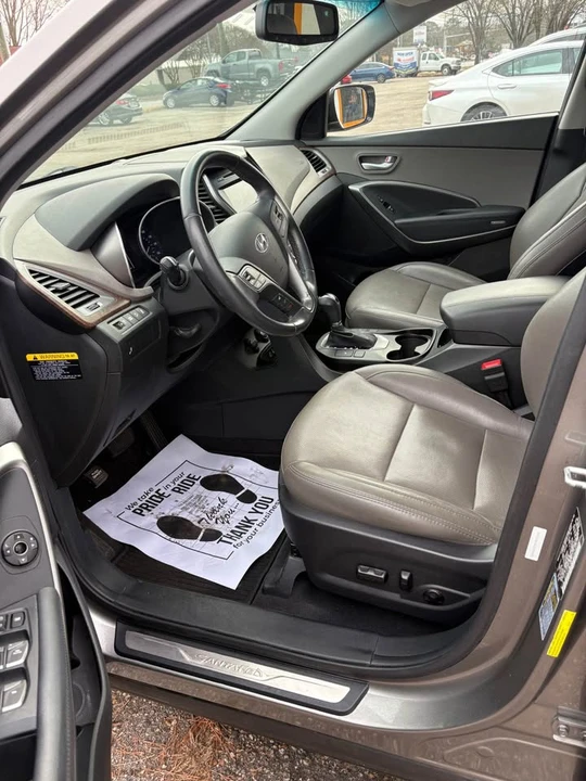 2018 Hyundai Santa Fe - Image 10 of 10