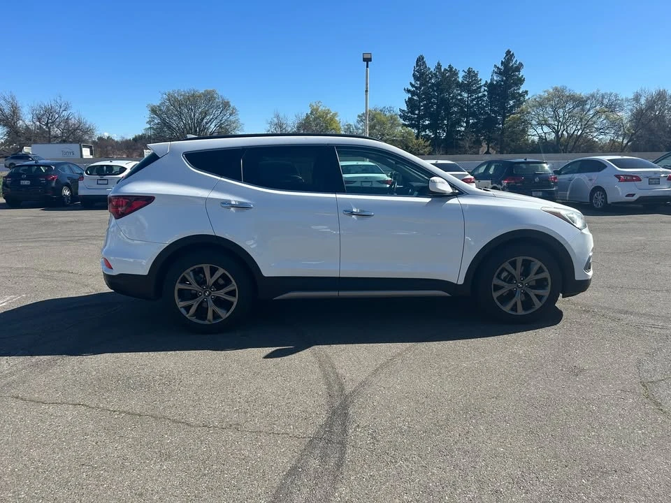 2018 Hyundai Santa Fe - Image 7 of 19