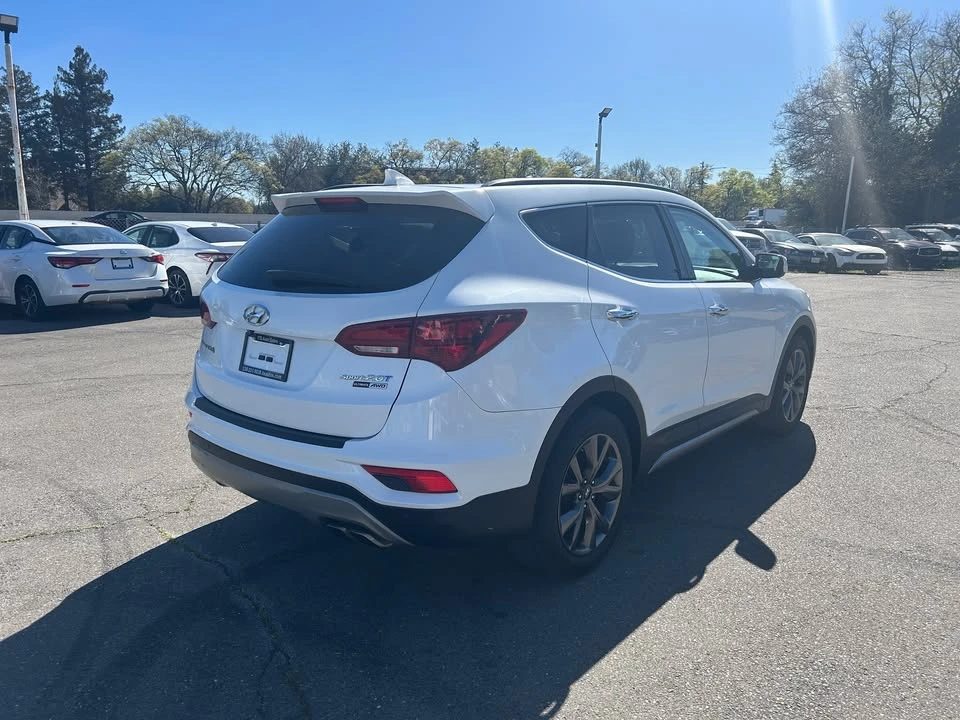 2018 Hyundai Santa Fe - Image 6 of 19