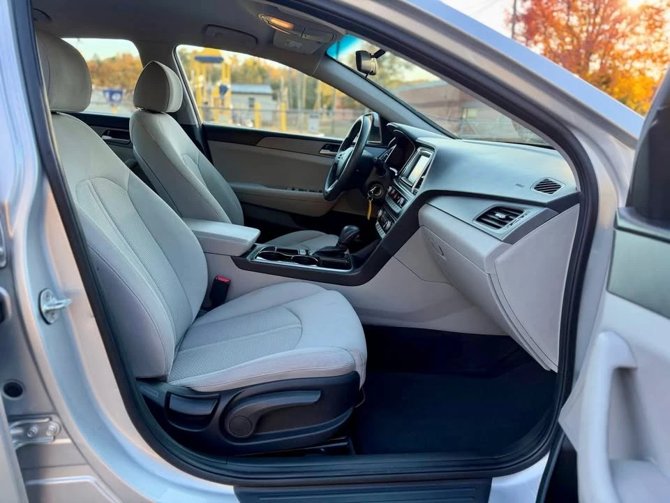 2018 Hyundai Sonata - Image 12 of 20