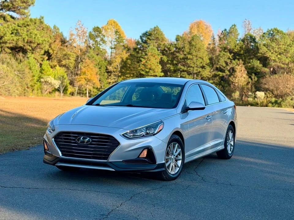 2018 Hyundai Sonata - Image 2 of 20