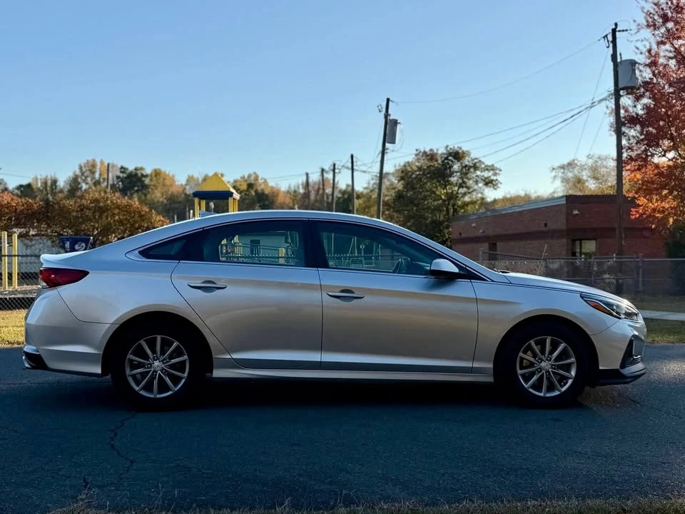 2018 Hyundai Sonata - Image 7 of 20