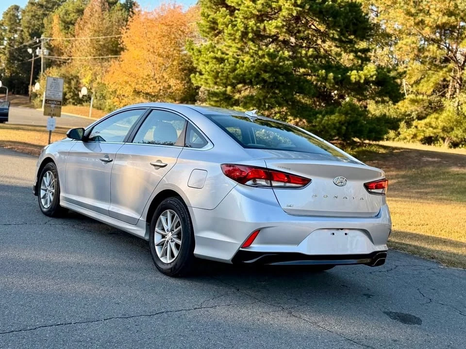 2018 Hyundai Sonata - Image 4 of 20