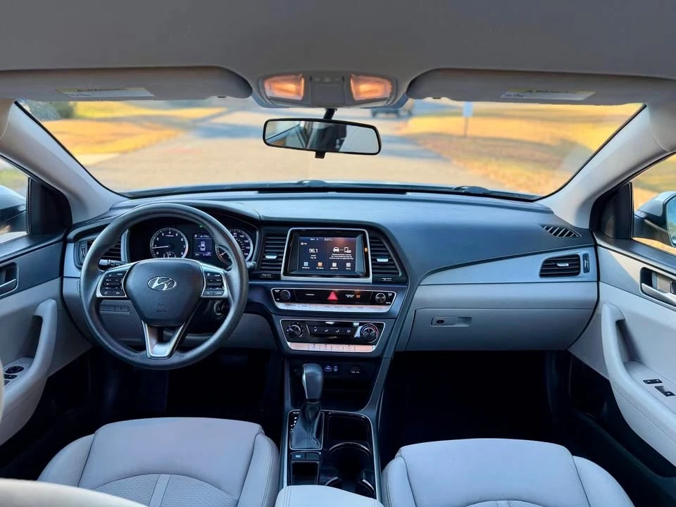 2018 Hyundai Sonata - Image 17 of 20