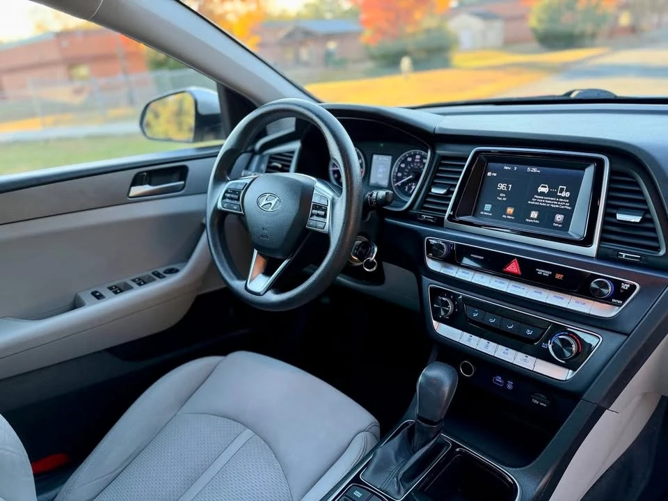 2018 Hyundai Sonata - Image 14 of 20